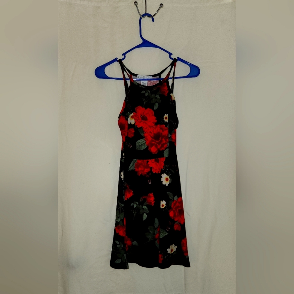 Planet gold, small, black with roses dress